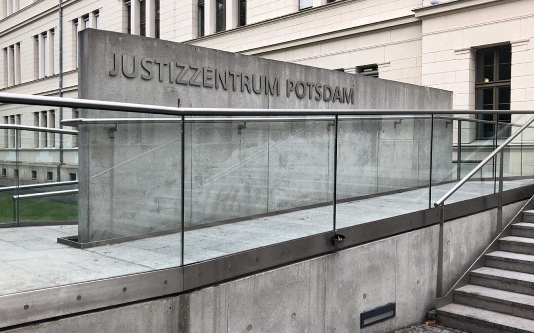 Schöffengericht: Geringe Strafe beim Vorwurf versuchte schwere räuberische Erpressung gem. § 253 Abs. 1 – 3, 255, 250 Abs. 2 Nr. 1 StGB